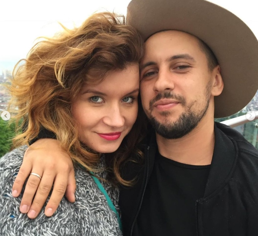 "Мы приняли решение". Монатик впервые признался , где во время войны находится его жена и дети